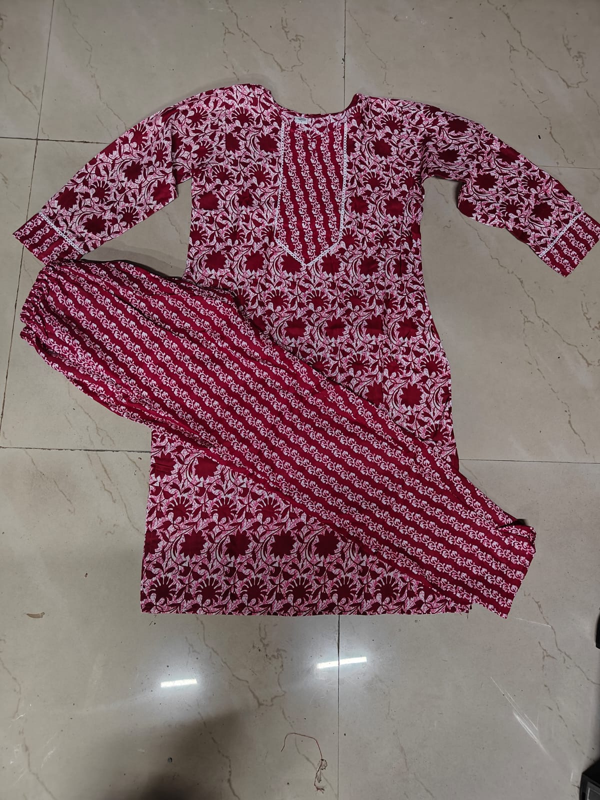 Floral Printed Cotton Women Kurta With Pant (2 Psc Set)